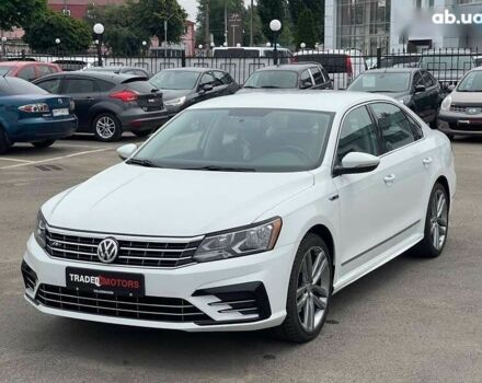 Фольксваген Пассат, объемом двигателя 1.8 л и пробегом 137 тыс. км за 14290 $, фото 5 на Automoto.ua