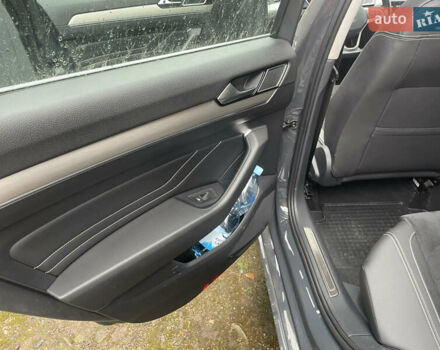 Фольксваген Пассат, объемом двигателя 2 л и пробегом 216 тыс. км за 20500 $, фото 8 на Automoto.ua