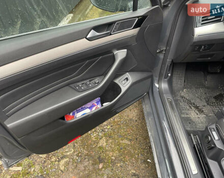 Фольксваген Пассат, объемом двигателя 2 л и пробегом 216 тыс. км за 20500 $, фото 6 на Automoto.ua