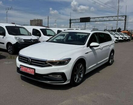 Фольксваген Пассат 2021 у Києві на Automoto.ua Фольксваген Пассат, об'ємом двигуна 2 л та пробігом 194 тис. км за 26300 $, фото 3 на Automoto.ua