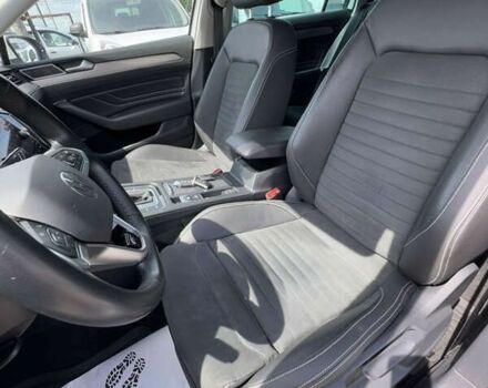 Фольксваген Пассат 2021 у Києві на Automoto.ua Фольксваген Пассат, об'ємом двигуна 2 л та пробігом 194 тис. км за 26300 $, фото 25 на Automoto.ua