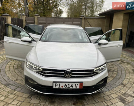 Фольксваген Пассат, объемом двигателя 1.97 л и пробегом 165 тыс. км за 27900 $, фото 15 на Automoto.ua