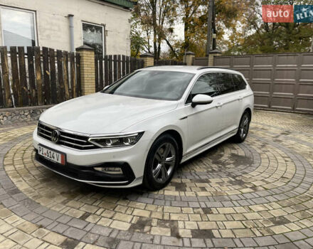 Фольксваген Пассат, объемом двигателя 1.97 л и пробегом 165 тыс. км за 27900 $, фото 12 на Automoto.ua