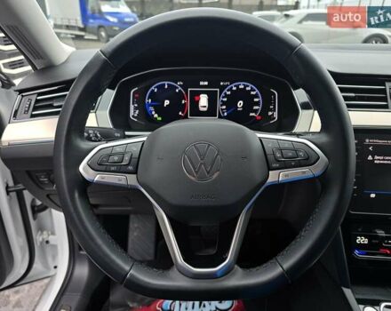 Фольксваген Пассат, объемом двигателя 2 л и пробегом 200 тыс. км за 24000 $, фото 25 на Automoto.ua