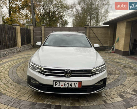 Фольксваген Пассат, объемом двигателя 1.97 л и пробегом 165 тыс. км за 27900 $, фото 1 на Automoto.ua