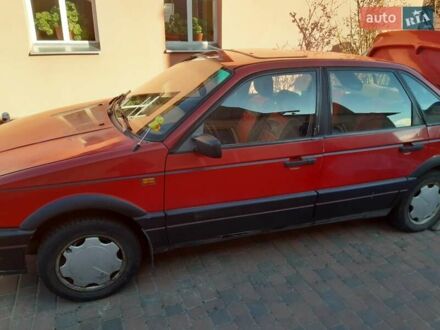 Фольксваген Пассат 1989 в Черкассах на Automoto.ua Фольксваген Пассат, объемом двигателя 1.6 л и пробегом 200 тыс. км за 2000 $, фото 1 на Automoto.ua