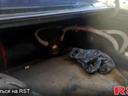 Фольксваген Пассат, об'ємом двигуна 1.8 л та пробігом 250 тис. км за 1300 $, фото 1 на Automoto.ua