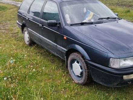 Фольксваген Пассат 1993 в Шепетовке на Automoto.ua Фольксваген Пассат, объемом двигателя 1.8 л и пробегом 282 тыс. км за 2080 $, фото 1 на Automoto.ua