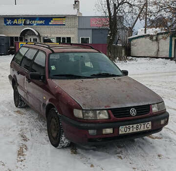 Фольксваген Пассат, объемом двигателя 1.8 л и пробегом 400 тыс. км за 1100 $, фото 1 на Automoto.ua