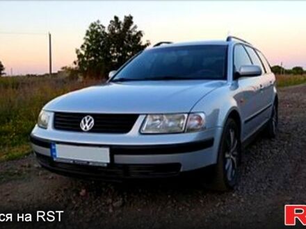 Фольксваген Пассат, объемом двигателя 1.8 л и пробегом 205 тыс. км за 4200 $, фото 1 на Automoto.ua