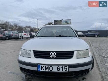Фольксваген Пассат, объемом двигателя 1.6 л и пробегом 250 тыс. км за 2250 $, фото 1 на Automoto.ua