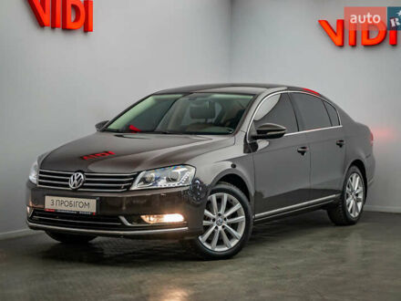 Фольксваген Пассат, объемом двигателя 2 л и пробегом 77 тыс. км за 14911 $, фото 1 на Automoto.ua