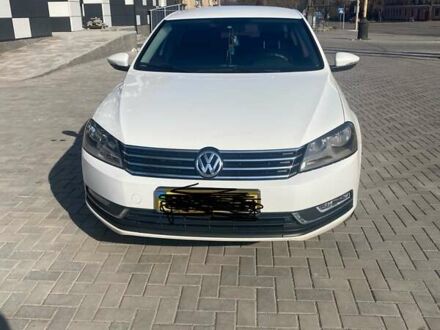 Фольксваген Пассат 2013 в Кривом Роге на Automoto.ua Фольксваген Пассат, объемом двигателя 0 л и пробегом 370 тыс. км за 10500 $, фото 1 на Automoto.ua