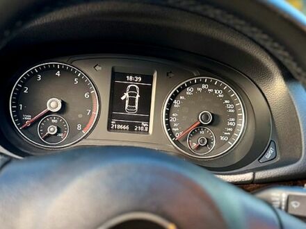 Фольксваген Пассат, объемом двигателя 1.8 л и пробегом 218 тыс. км за 11500 $, фото 1 на Automoto.ua