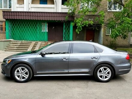 Фольксваген Пассат, объемом двигателя 1.8 л и пробегом 170 тыс. км за 12900 $, фото 1 на Automoto.ua