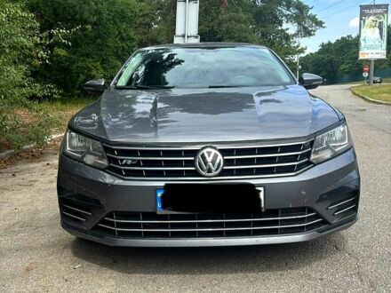 Фольксваген Пассат, объемом двигателя 2 л и пробегом 123 тыс. км за 14000 $, фото 1 на Automoto.ua