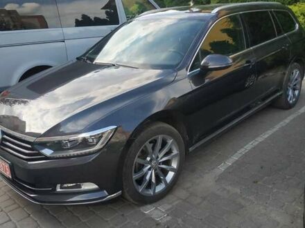 Фольксваген Пассат, объемом двигателя 2 л и пробегом 123 тыс. км за 25200 $, фото 1 на Automoto.ua