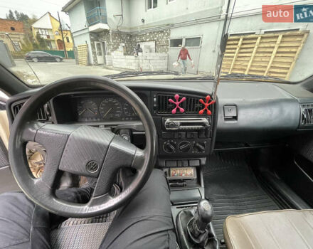 Жовтий Фольксваген Пассат, об'ємом двигуна 1.9 л та пробігом 500 тис. км за 1400 $, фото 26 на Automoto.ua