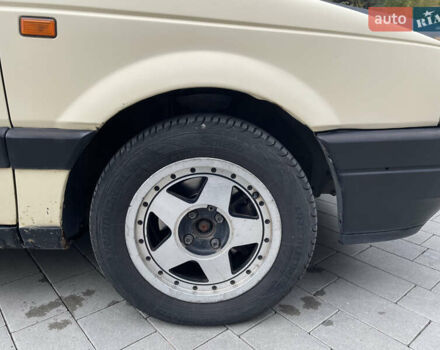 Жовтий Фольксваген Пассат, об'ємом двигуна 1.9 л та пробігом 500 тис. км за 1400 $, фото 6 на Automoto.ua