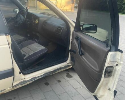 Желтый Фольксваген Пассат, объемом двигателя 1.9 л и пробегом 520 тыс. км за 1200 $, фото 10 на Automoto.ua