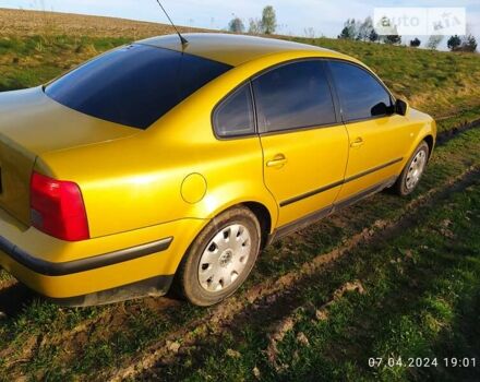 Жовтий Фольксваген Пассат, об'ємом двигуна 0 л та пробігом 270 тис. км за 3450 $, фото 4 на Automoto.ua