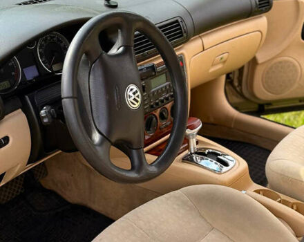 Желтый Фольксваген Пассат, объемом двигателя 2.77 л и пробегом 440 тыс. км за 3500 $, фото 4 на Automoto.ua