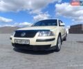 Желтый Фольксваген Пассат, объемом двигателя 1.9 л и пробегом 210 тыс. км за 2999 $, фото 1 на Automoto.ua