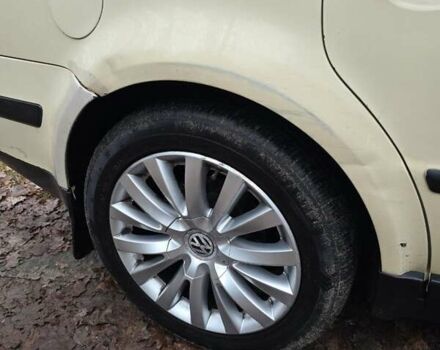 Желтый Фольксваген Пассат, объемом двигателя 1.9 л и пробегом 385 тыс. км за 4000 $, фото 15 на Automoto.ua