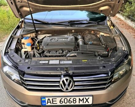 Желтый Фольксваген Пассат, объемом двигателя 1.8 л и пробегом 238 тыс. км за 10900 $, фото 6 на Automoto.ua