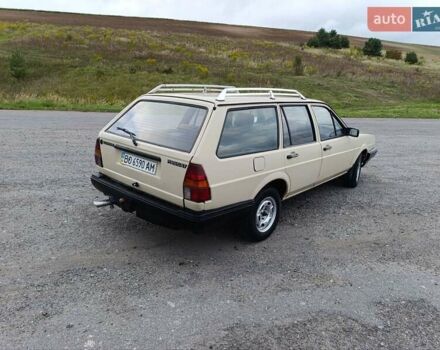 Желтый Фольксваген Пассат, объемом двигателя 1.59 л и пробегом 510 тыс. км за 1350 $, фото 6 на Automoto.ua