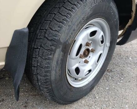 Желтый Фольксваген Пассат, объемом двигателя 1.59 л и пробегом 510 тыс. км за 1350 $, фото 9 на Automoto.ua