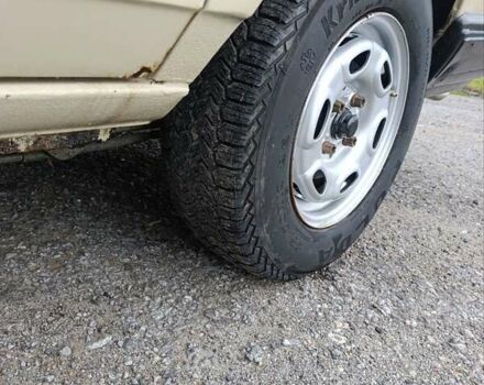 Желтый Фольксваген Пассат, объемом двигателя 1.59 л и пробегом 510 тыс. км за 1350 $, фото 13 на Automoto.ua