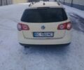 Жовтий Фольксваген Пассат, об'ємом двигуна 2 л та пробігом 284 тис. км за 6700 $, фото 1 на Automoto.ua