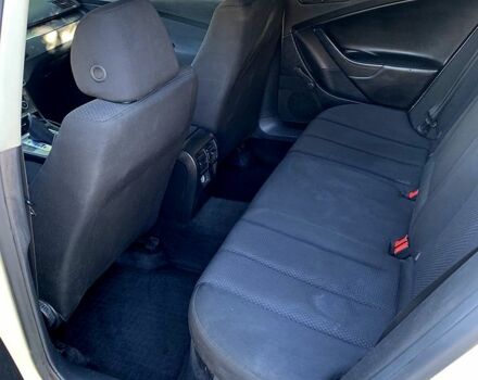 Желтый Фольксваген Пассат, объемом двигателя 2 л и пробегом 350 тыс. км за 3550 $, фото 7 на Automoto.ua