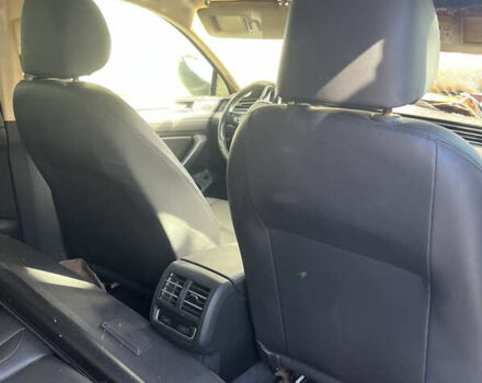 Жовтий Фольксваген Пассат, об'ємом двигуна 1.97 л та пробігом 276 тис. км за 3999 $, фото 6 на Automoto.ua