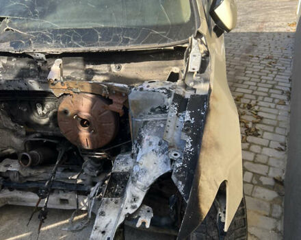 Жовтий Фольксваген Пассат, об'ємом двигуна 1.97 л та пробігом 276 тис. км за 3999 $, фото 13 на Automoto.ua