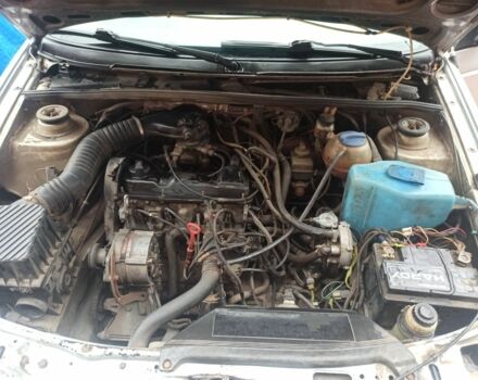 Серый Фольксваген Пассат, объемом двигателя 1.8 л и пробегом 480 тыс. км за 2000 $, фото 4 на Automoto.ua