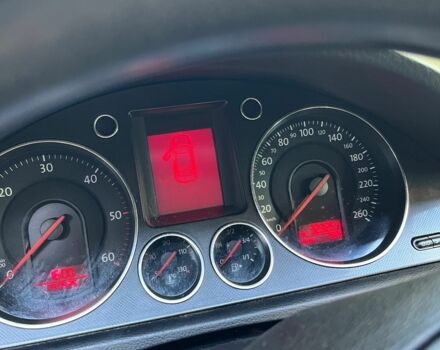 Серый Фольксваген Пассат, объемом двигателя 1.9 л и пробегом 323 тыс. км за 4900 $, фото 5 на Automoto.ua