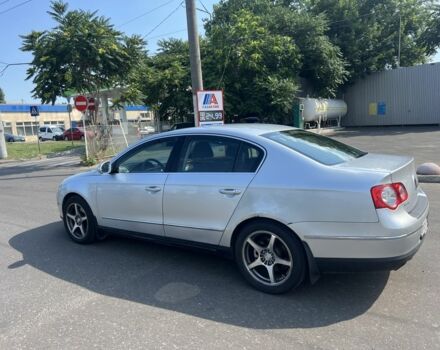 Сірий Фольксваген Пассат, об'ємом двигуна 2 л та пробігом 234 тис. км за 6500 $, фото 4 на Automoto.ua