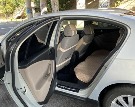 Фольксваген Пассат 2010 в Одессе на Automoto.ua Серый Фольксваген Пассат, объемом двигателя 2 л и пробегом 235 тыс. км за 6200 $, фото 17 на Automoto.ua