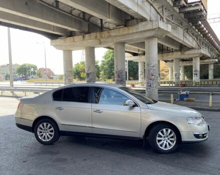 Фольксваген Пассат 2010 в Одессе на Automoto.ua Серый Фольксваген Пассат, объемом двигателя 2 л и пробегом 235 тыс. км за 6200 $, фото 3 на Automoto.ua