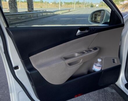 Фольксваген Пассат 2010 в Одессе на Automoto.ua Серый Фольксваген Пассат, объемом двигателя 2 л и пробегом 235 тыс. км за 6200 $, фото 15 на Automoto.ua