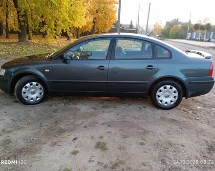 Серый Фольксваген Пассат, объемом двигателя 1.8 л и пробегом 185 тыс. км за 4000 $, фото 1 на Automoto.ua