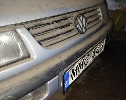 Серый Фольксваген Пассат, объемом двигателя 0 л и пробегом 400 тыс. км за 800 $, фото 6 на Automoto.ua