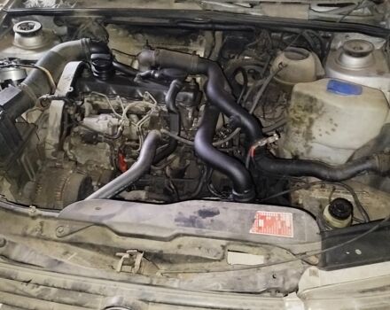 Серый Фольксваген Пассат, объемом двигателя 0 л и пробегом 400 тыс. км за 800 $, фото 4 на Automoto.ua