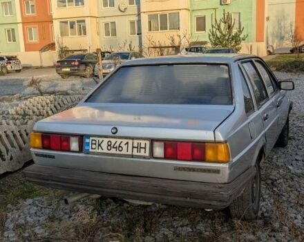 Серый Фольксваген Пассат, объемом двигателя 1.6 л и пробегом 264 тыс. км за 900 $, фото 5 на Automoto.ua