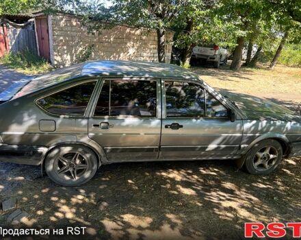 Сірий Фольксваген Пассат, об'ємом двигуна 1.6 л та пробігом 666 тис. км за 1000 $, фото 1 на Automoto.ua