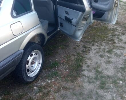 Серый Фольксваген Пассат, объемом двигателя 1.6 л и пробегом 250 тыс. км за 900 $, фото 1 на Automoto.ua