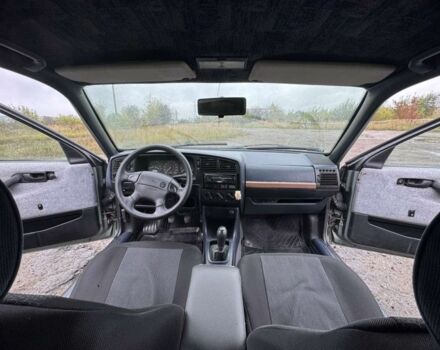 Серый Фольксваген Пассат, объемом двигателя 1.6 л и пробегом 470 тыс. км за 1150 $, фото 11 на Automoto.ua