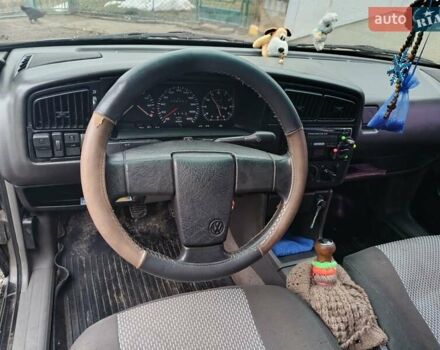 Серый Фольксваген Пассат, объемом двигателя 1.78 л и пробегом 250 тыс. км за 1150 $, фото 4 на Automoto.ua